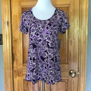Lularoe classic tee